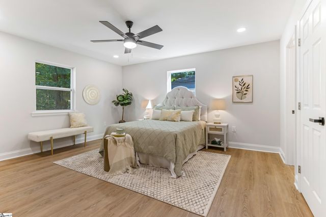12 E Decatur Street, Greenville, SC 29617