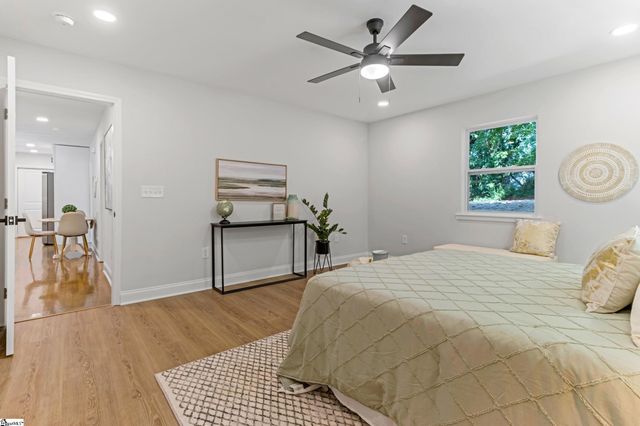 12 E Decatur Street, Greenville, SC 29617