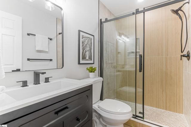 12 E Decatur Street, Greenville, SC 29617