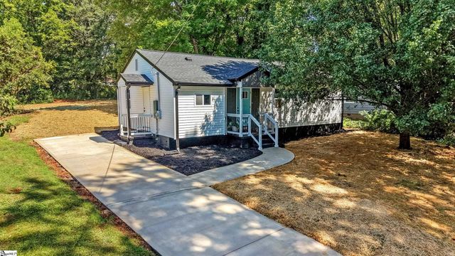 12 E Decatur Street, Greenville, SC 29617