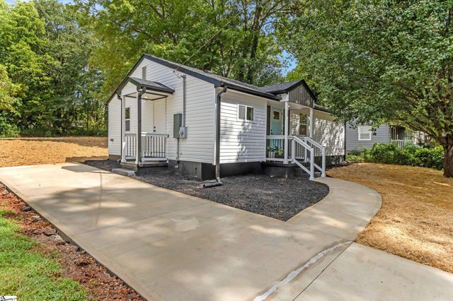 12 E Decatur Street, Greenville, SC 29617