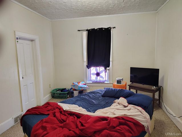 308 S 19th Street, Escanaba, MI 49829