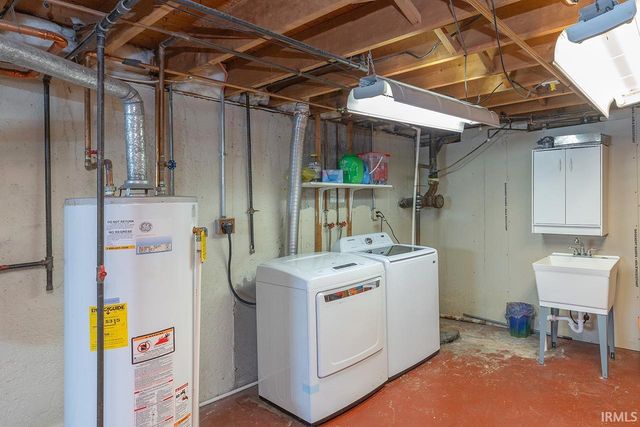 54835 Eisenhower Drive, Elkhart, IN 46514