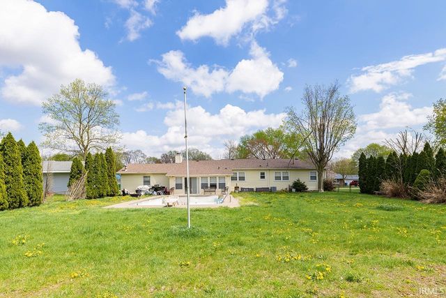 54835 Eisenhower Drive, Elkhart, IN 46514