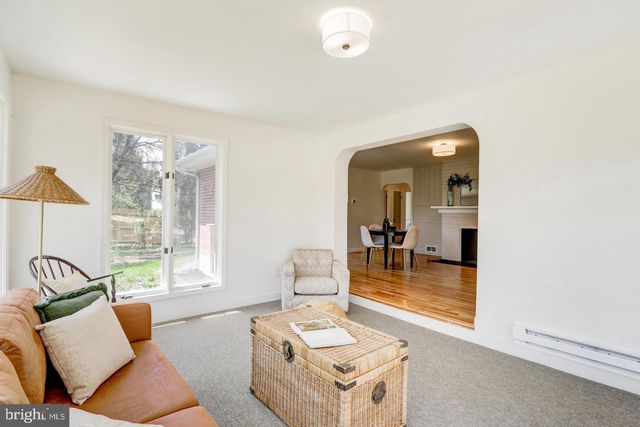 8077 FOX MILL RD, Harrisburg, PA 17112