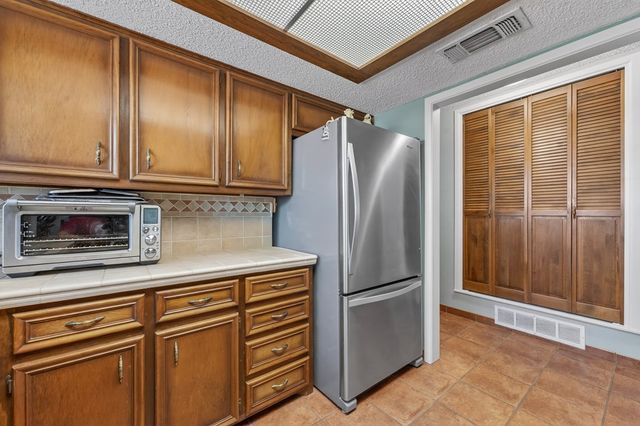 6808 E County Rd 97, Midland, TX 79706