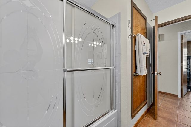 6808 E County Rd 97, Midland, TX 79706