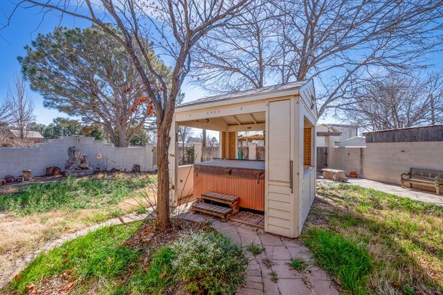 6808 E County Rd 97, Midland, TX 79706