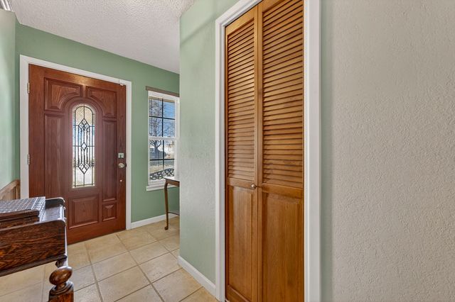 6808 E County Rd 97, Midland, TX 79706