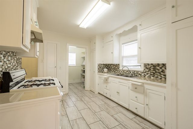 818 W Rusk Street, Tyler, TX 75701