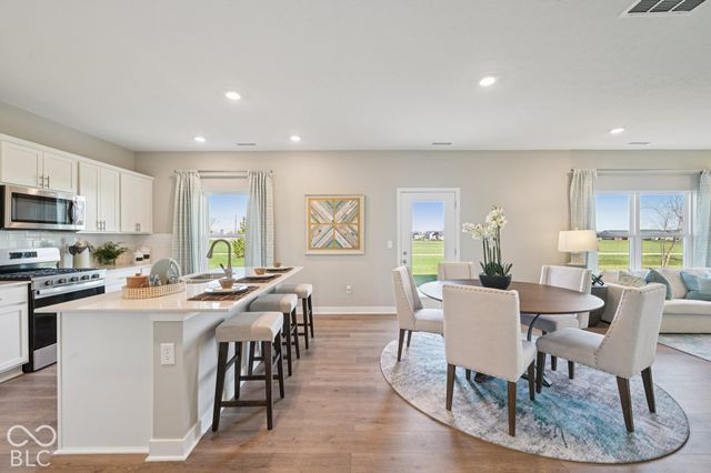 8508 Hemingway Drive, Indianapolis, IN 46239