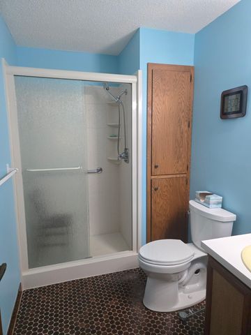 1280 Stassen Drive, West Saint Paul, MN 55118