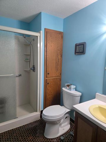 1280 Stassen Drive, West Saint Paul, MN 55118