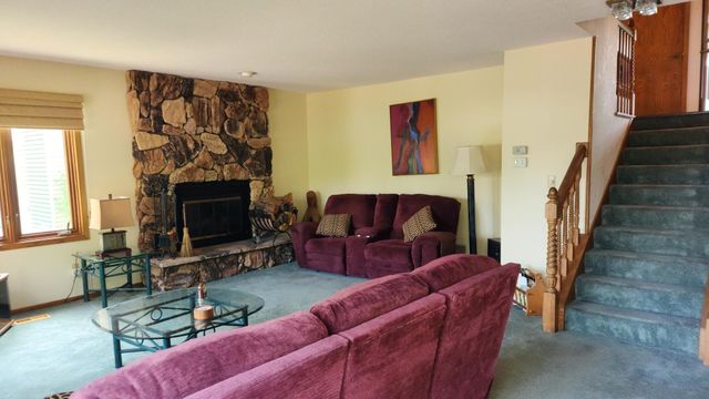 1280 Stassen Drive, West Saint Paul, MN 55118