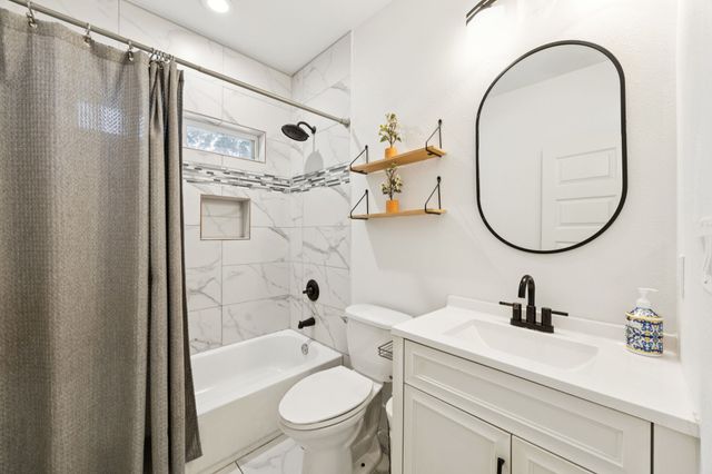 7053 Toland Street, Dallas, TX 75227