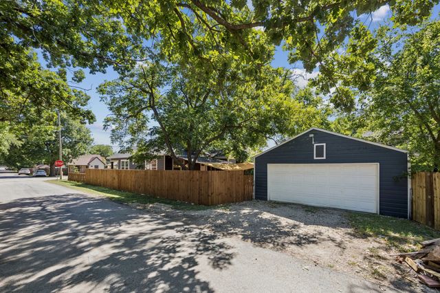 7053 Toland Street, Dallas, TX 75227