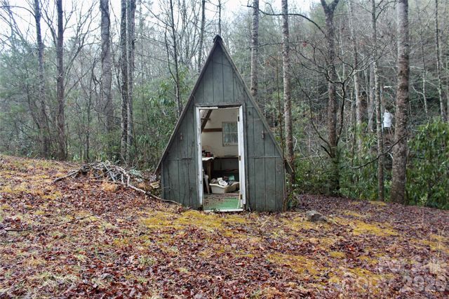 14 Irvin Road, Pisgah Forest, NC 28768