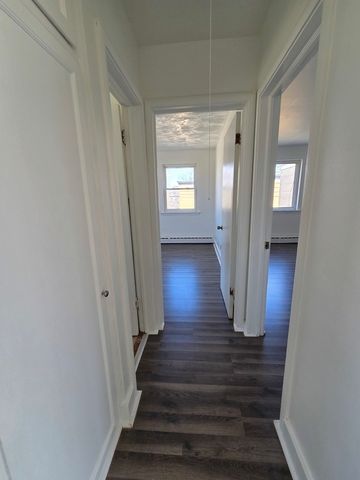 2044 E 72nd Place 3, Chicago, IL 60649