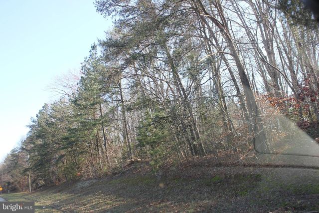 3 NOTCH, Mechanicsville, MD 20659