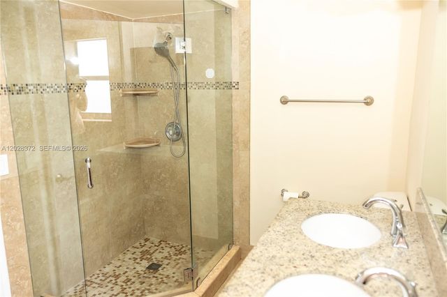 10560 NW 57th Ct, Coral Springs, FL 33076
