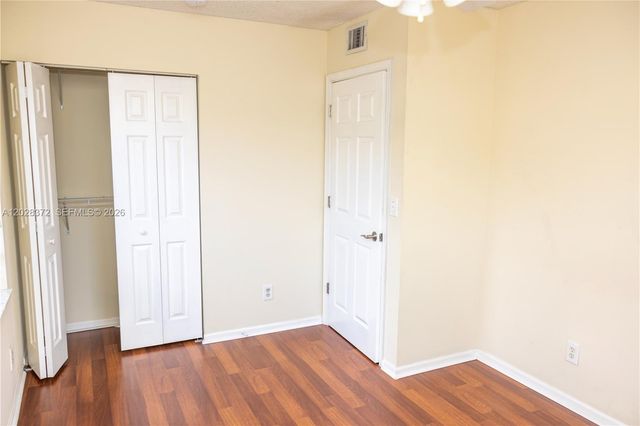 10560 NW 57th Ct, Coral Springs, FL 33076