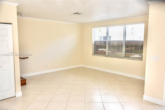 10560 NW 57th Ct, Coral Springs, FL 33076