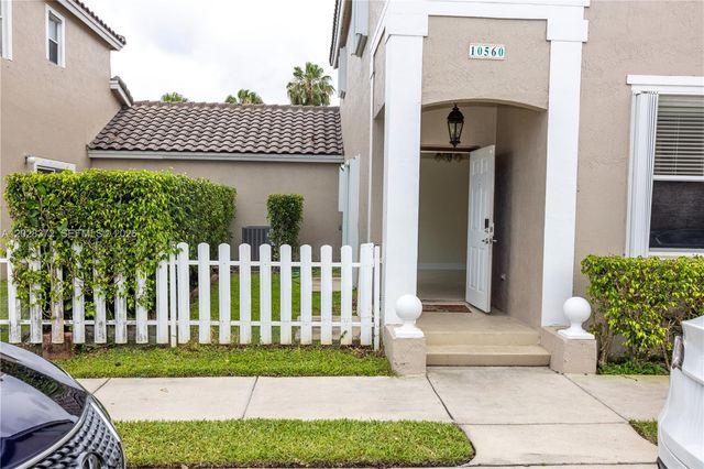 10560 NW 57th Ct, Coral Springs, FL 33076