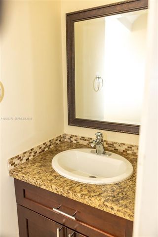 10560 NW 57th Ct, Coral Springs, FL 33076