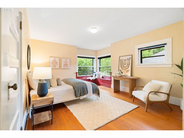 2417 Ne 16TH Ave, Portland, OR 97212