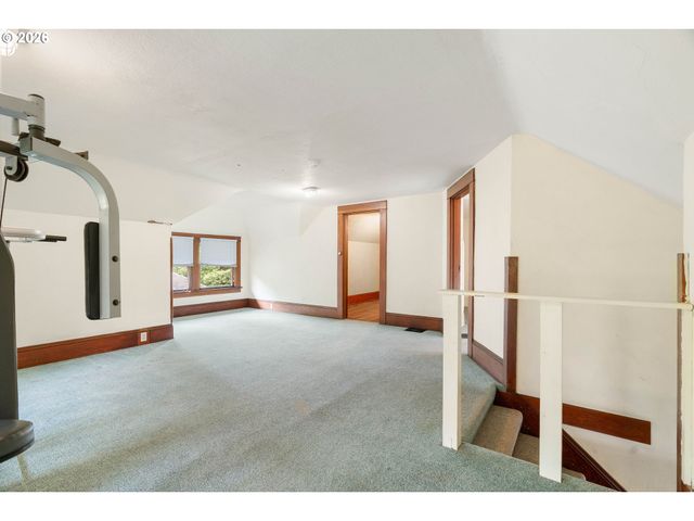 2417 Ne 16TH Ave, Portland, OR 97212