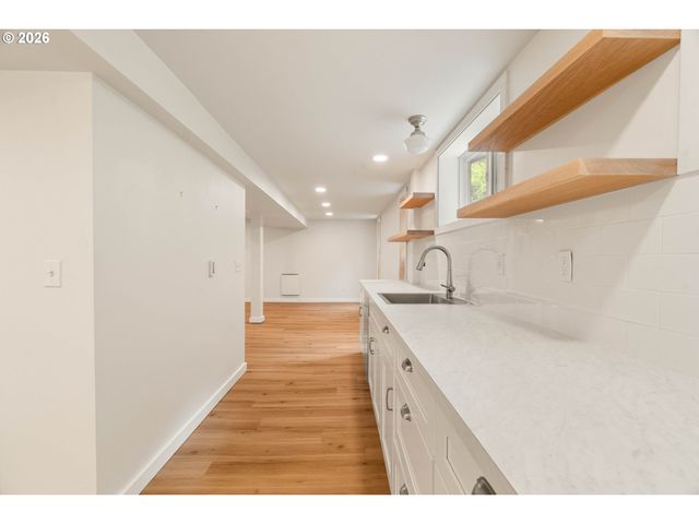 2417 Ne 16TH Ave, Portland, OR 97212