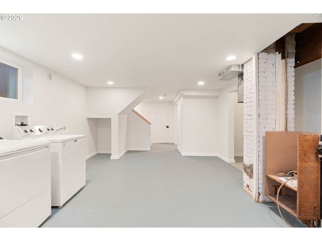 2417 Ne 16TH Ave, Portland, OR 97212