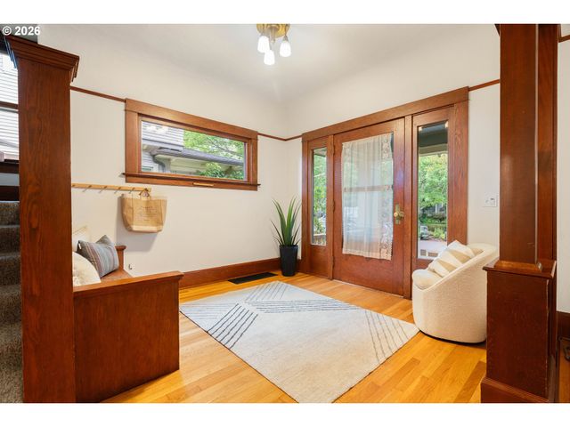 2417 Ne 16TH Ave, Portland, OR 97212