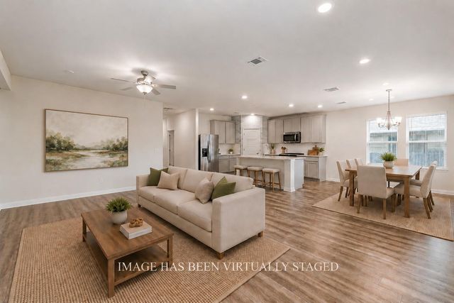 613 Wild Spur LN, Liberty Hill, TX 78642