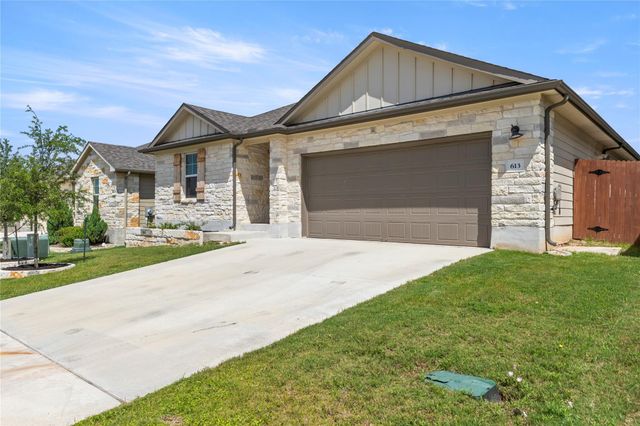 613 Wild Spur LN, Liberty Hill, TX 78642