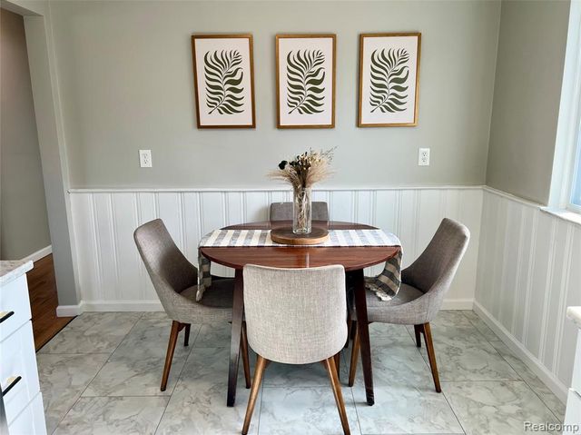 24545 Greenbrier Avenue, Eastpointe, MI 48021