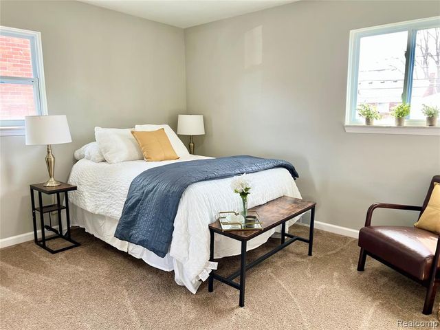 24545 Greenbrier Avenue, Eastpointe, MI 48021