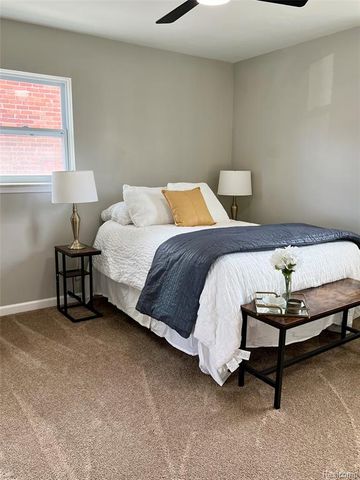 24545 Greenbrier Avenue, Eastpointe, MI 48021