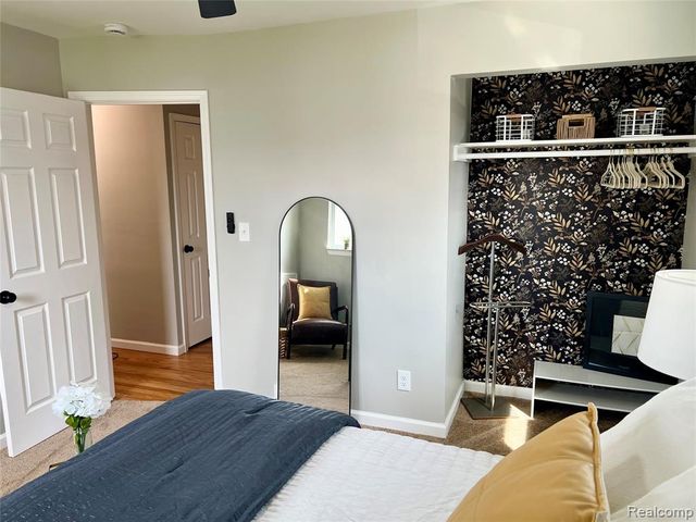 24545 Greenbrier Avenue, Eastpointe, MI 48021