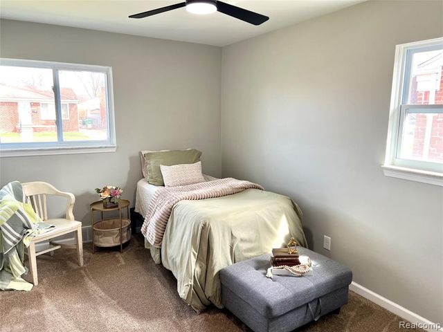 24545 Greenbrier Avenue, Eastpointe, MI 48021