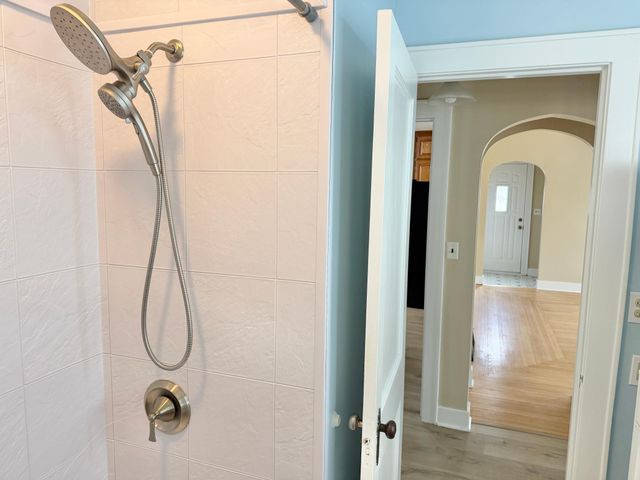 1402 S Broadway Avenue, Albert Lea, MN 56007