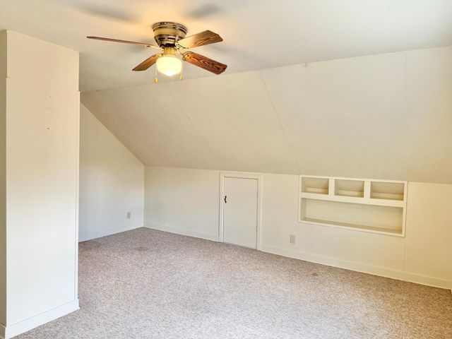 1402 S Broadway Avenue, Albert Lea, MN 56007