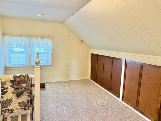 1402 S Broadway Avenue, Albert Lea, MN 56007