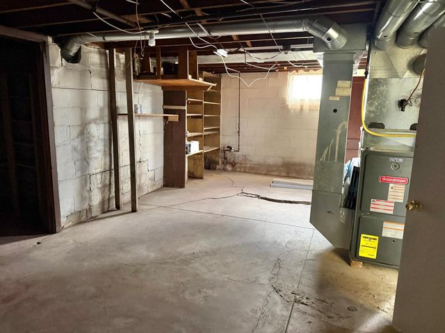 1402 S Broadway Avenue, Albert Lea, MN 56007