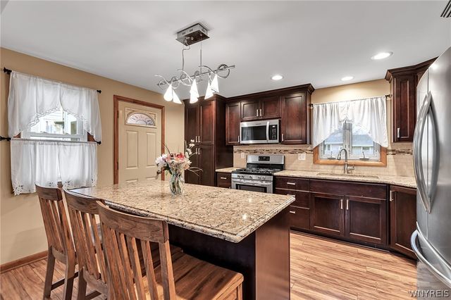 65 6th Avenue, Lancaster, NY 14086