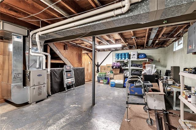 65 6th Avenue, Lancaster, NY 14086