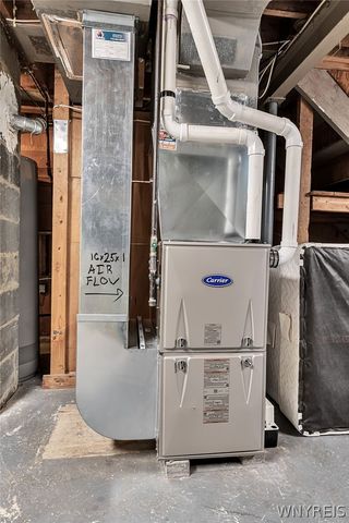 65 6th Avenue, Lancaster, NY 14086