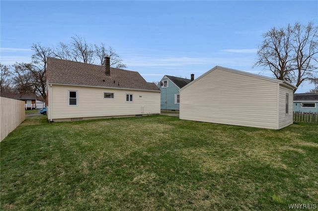 65 6th Avenue, Lancaster, NY 14086