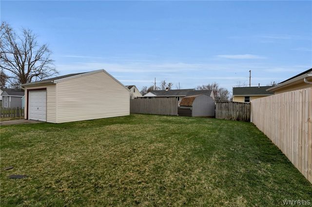 65 6th Avenue, Lancaster, NY 14086