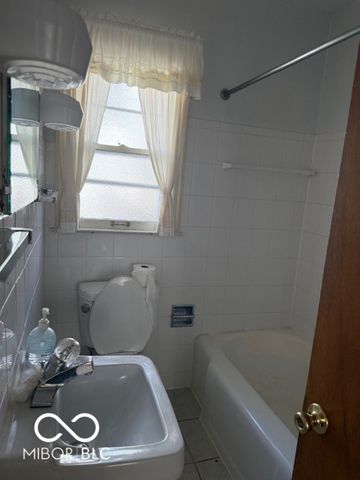 4645 Rookwood Avenue, Indianapolis, IN 46208